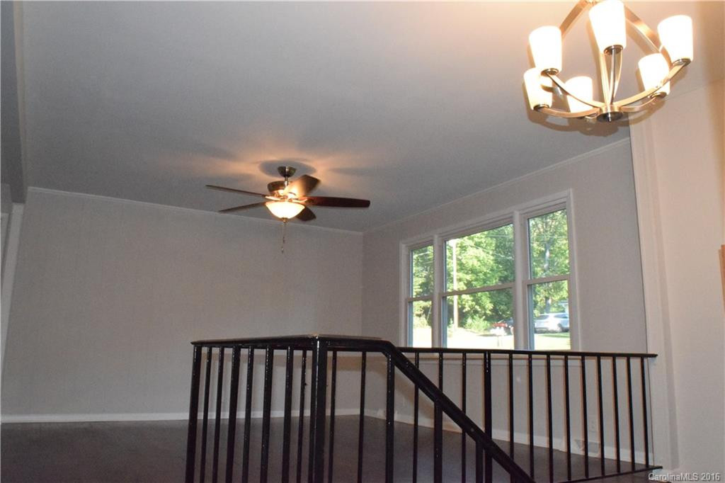 8015 Oak Street - Photo 7