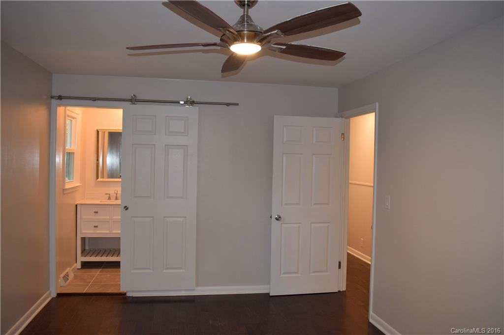 8015 Oak Street - Photo 8