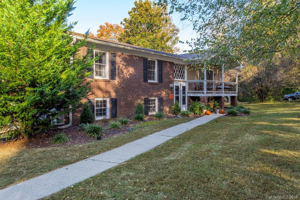 210 Kelly Lane - Photo 2