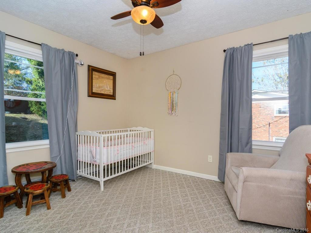 10 Holly Hill Court - Photo 17