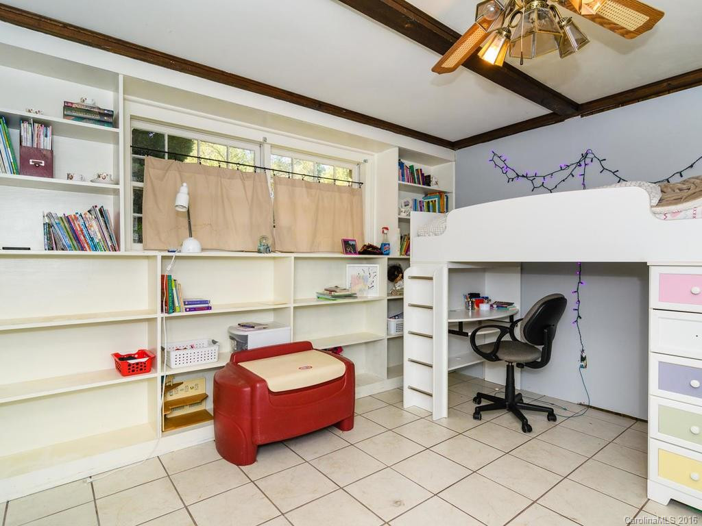 10 Holly Hill Court - Photo 19