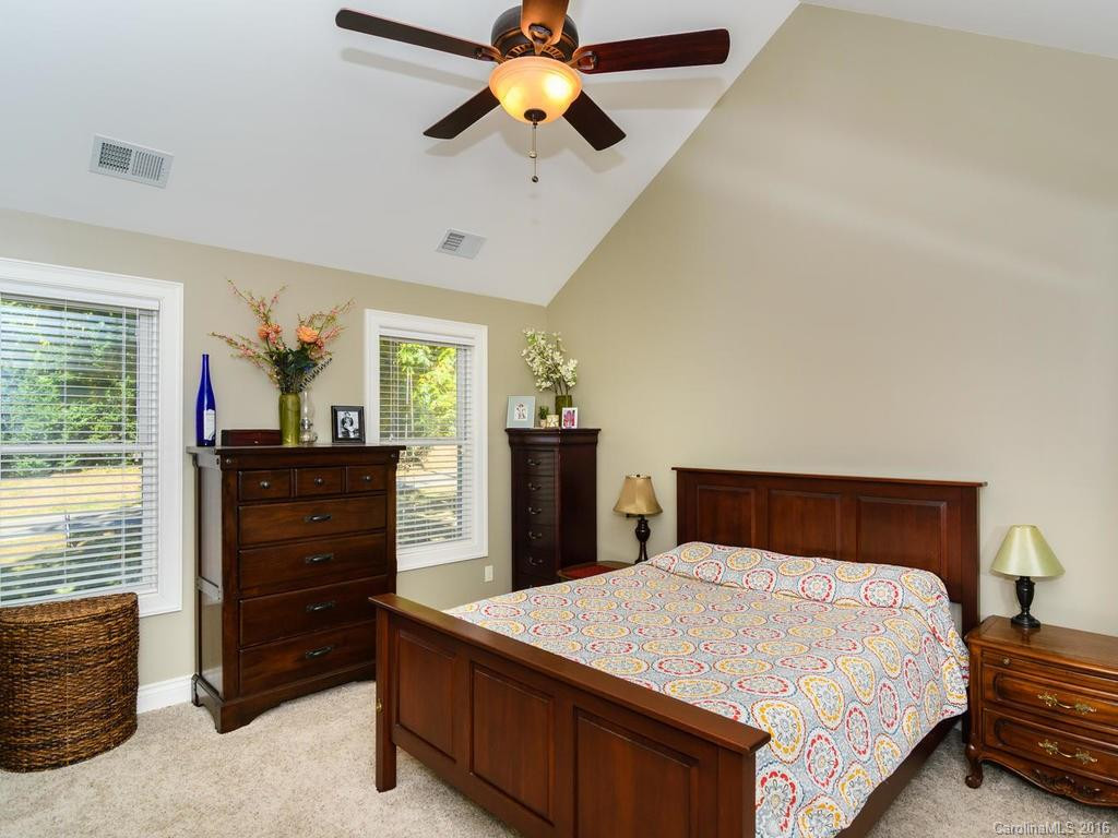 91 Noble Road - Photo 14