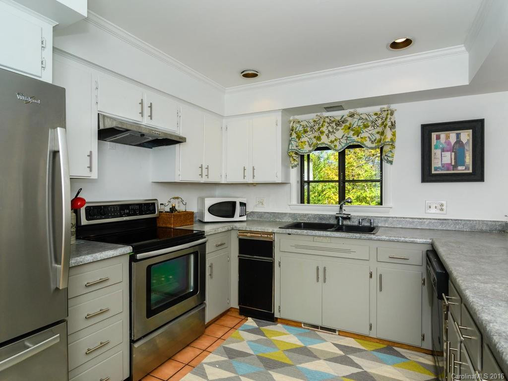 10 Blueberry Hill Road - Photo 9