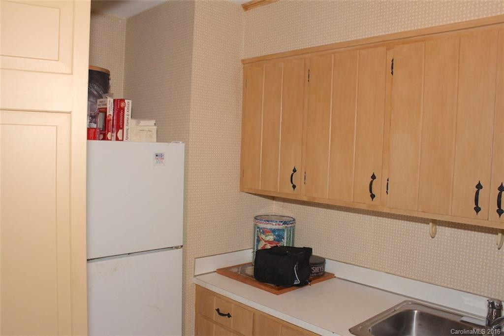 751 Doggett Road - Photo 21