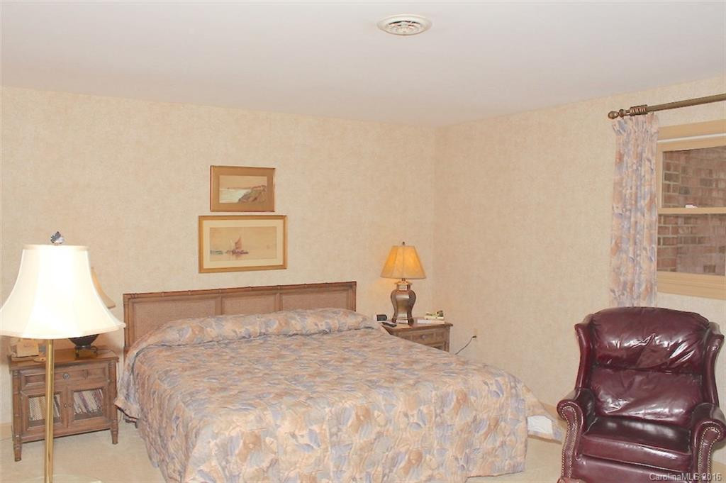 751 Doggett Road - Photo 23