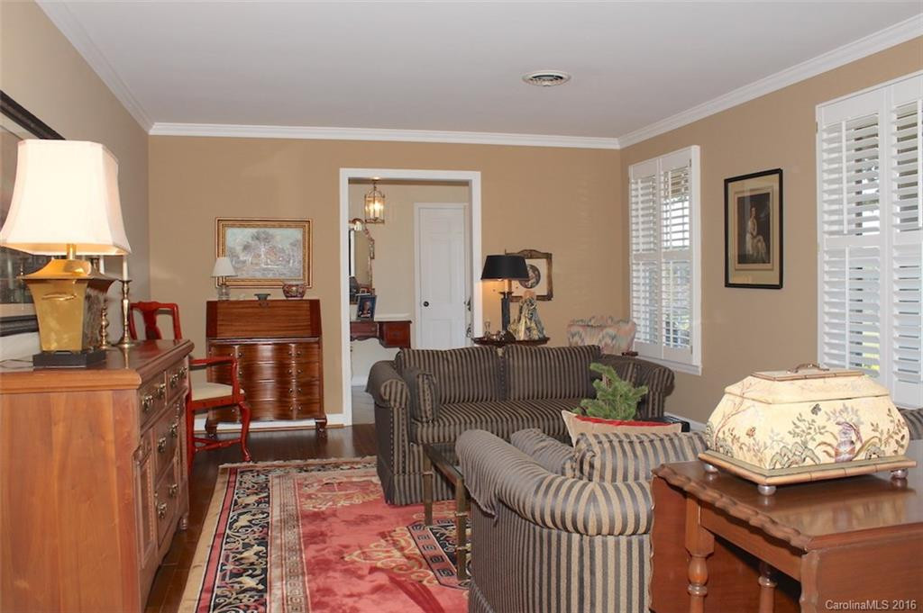 751 Doggett Road - Photo 5