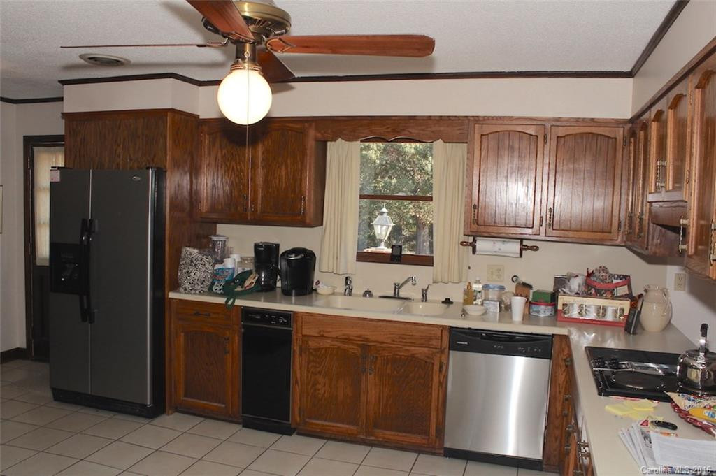 751 Doggett Road - Photo 9