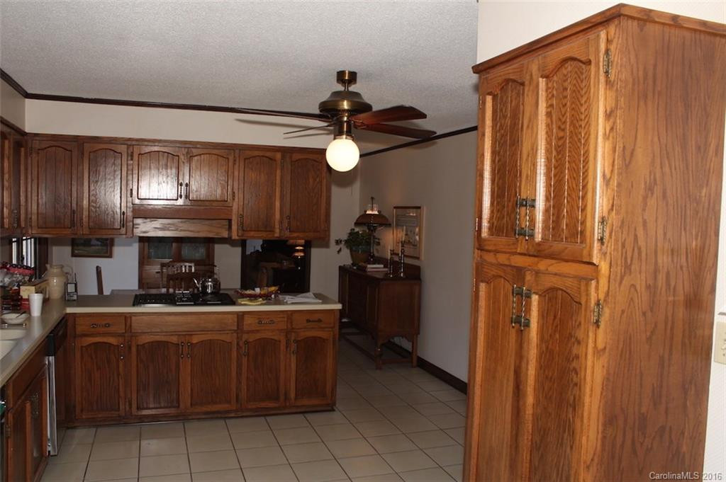 751 Doggett Road - Photo 10