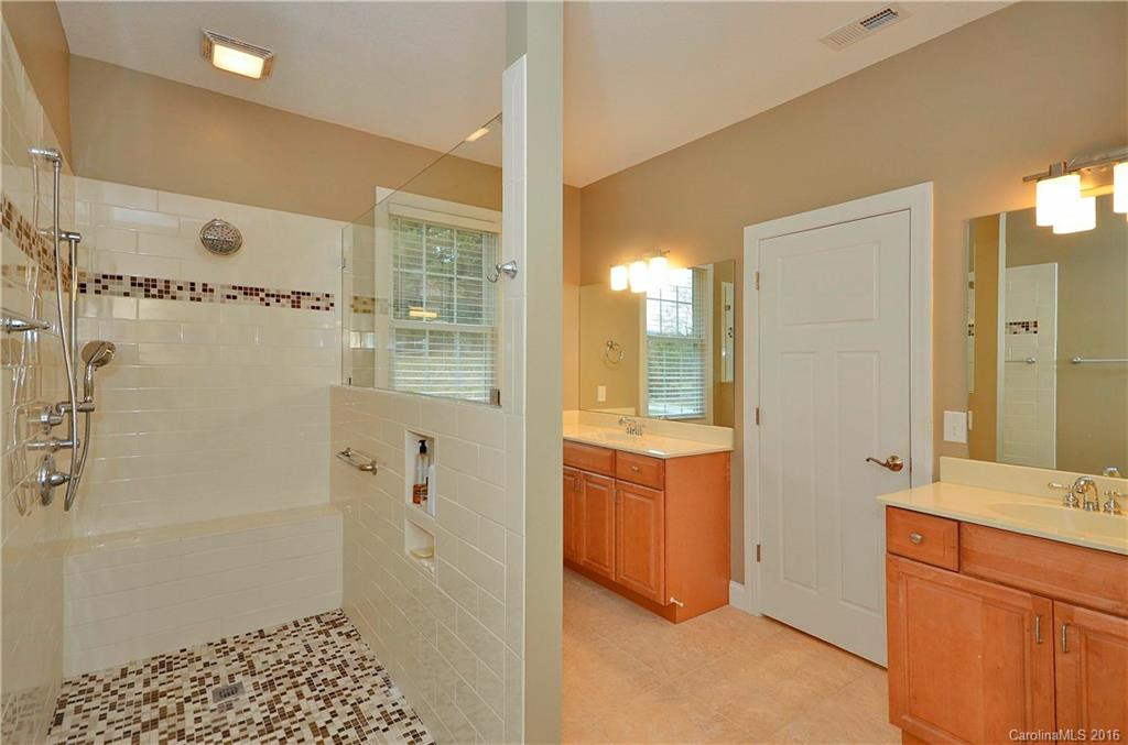 33 Triple Fairways Drive #28 - Photo 12