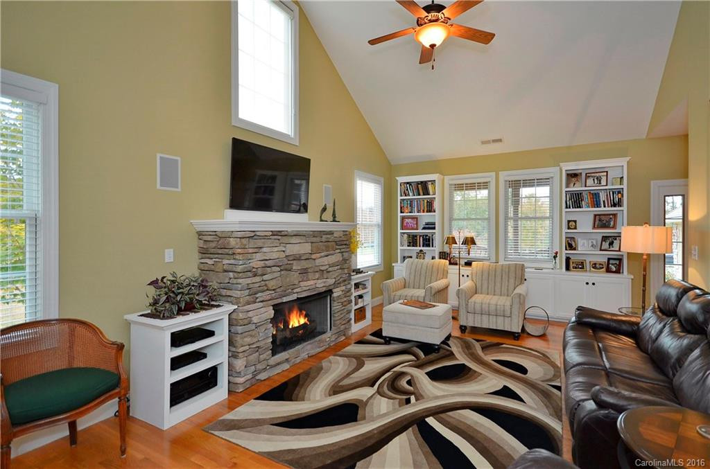 33 Triple Fairways Drive #28 - Photo 4