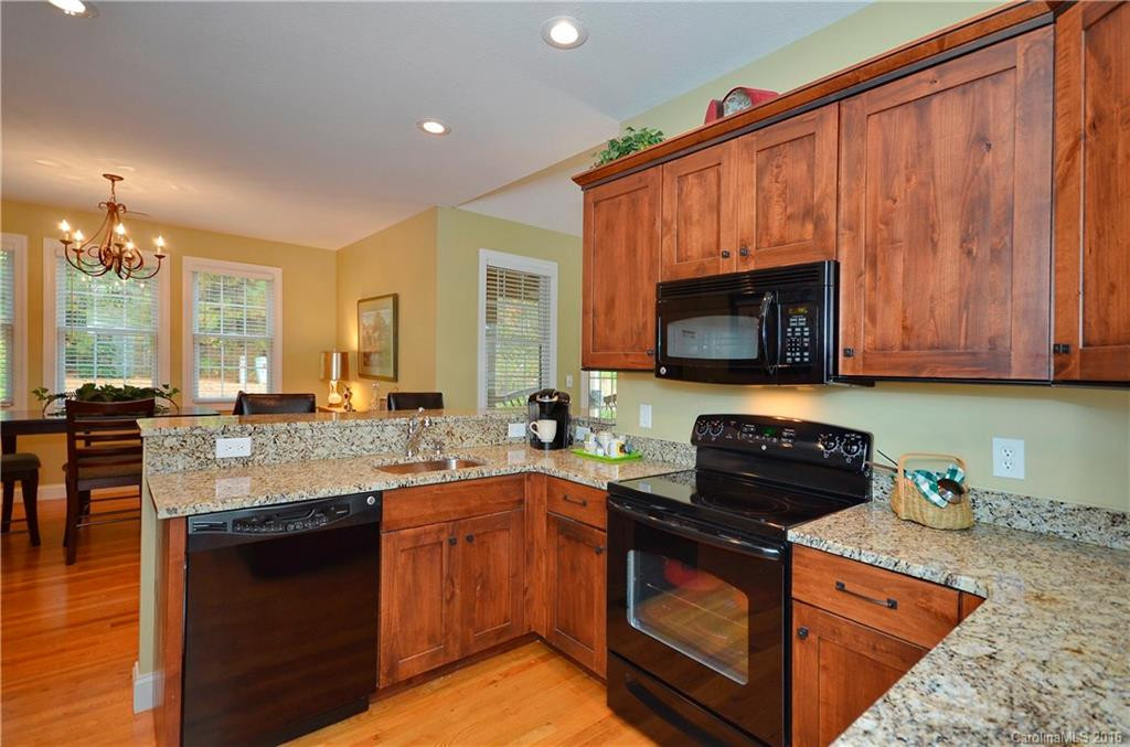 33 Triple Fairways Drive #28 - Photo 9