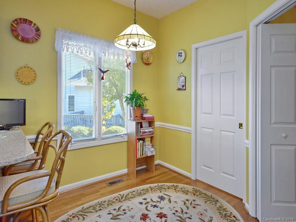 11 Country Meadows Lane #11 - Photo 8