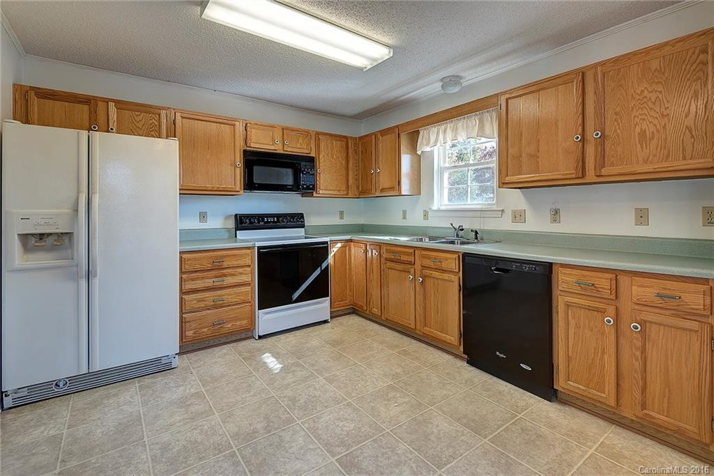 1603 Hyde Park Drive #1603 - Photo 4