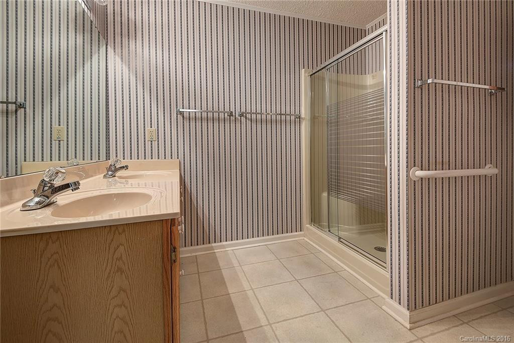 1603 Hyde Park Drive #1603 - Photo 7