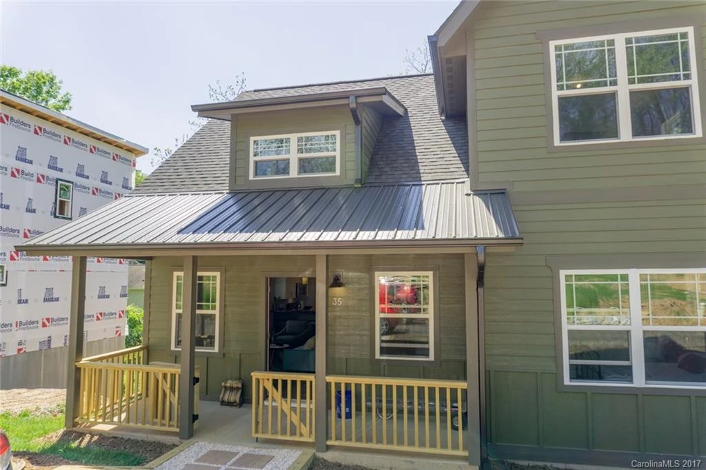 35 Emmett Lane