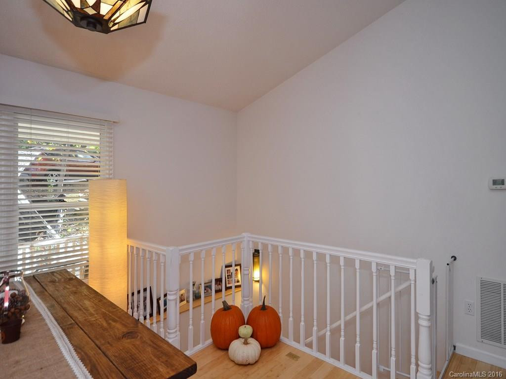 11 Winthrop Road - Photo 17