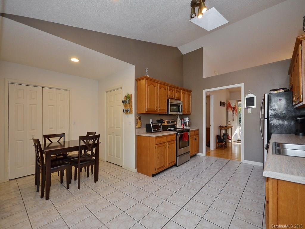 11 Winthrop Road - Photo 6