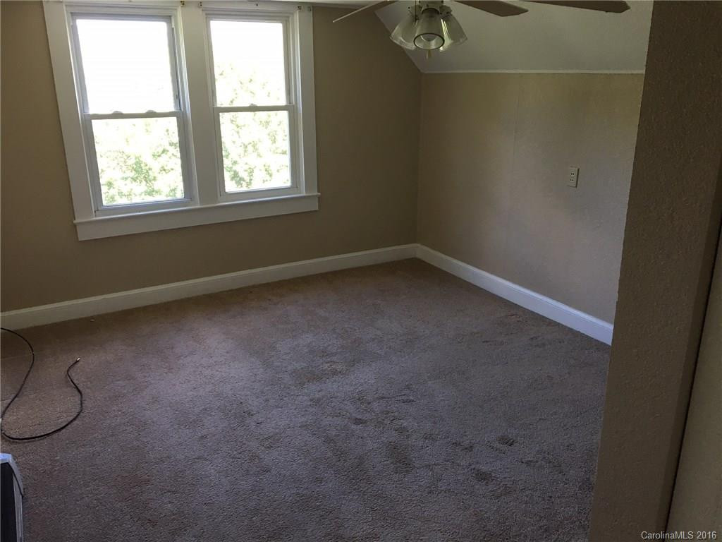 203 Academy Street - Photo 11