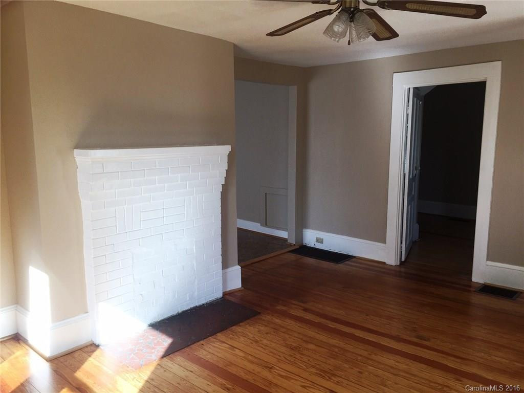 203 Academy Street - Photo 3