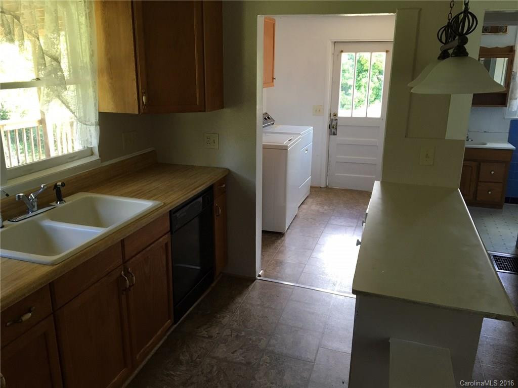 203 Academy Street - Photo 8