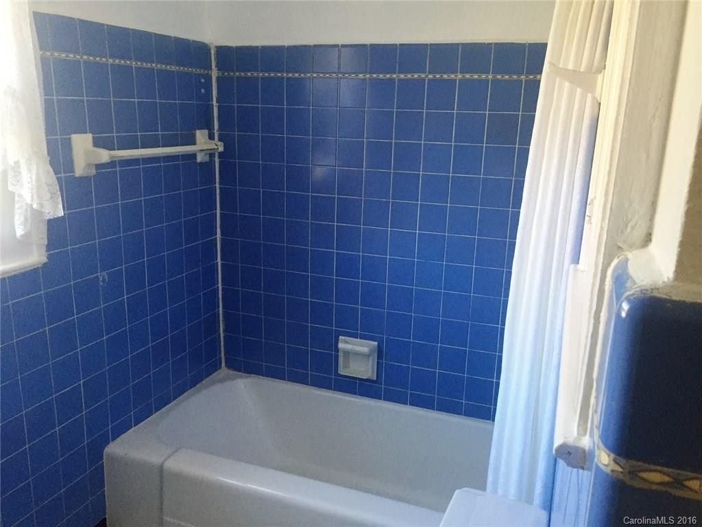 203 Academy Street - Photo 9