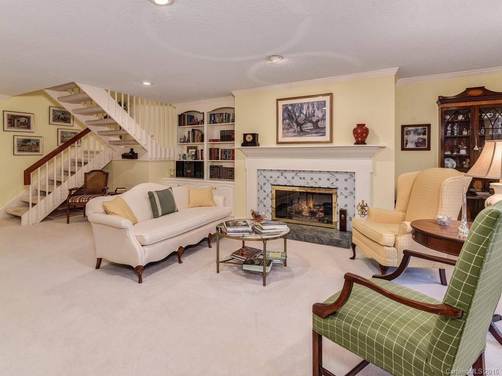703 Crowfields Lane #3 - Photo 2