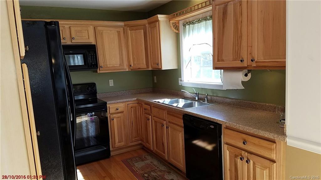 460 Jones Road - Photo 4