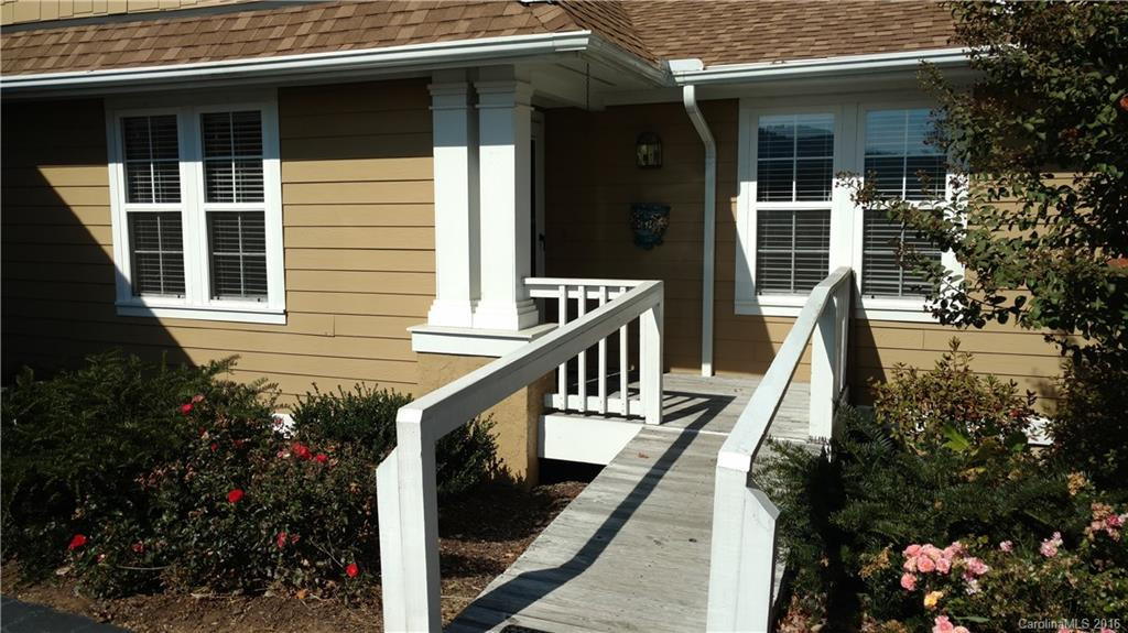 1201 Hyde Park Drive #1201 - Photo 2