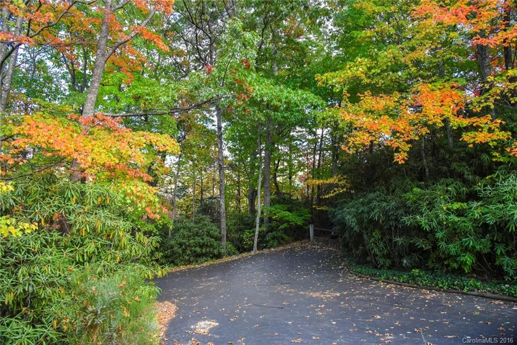 125 Valley Drive - Photo 2