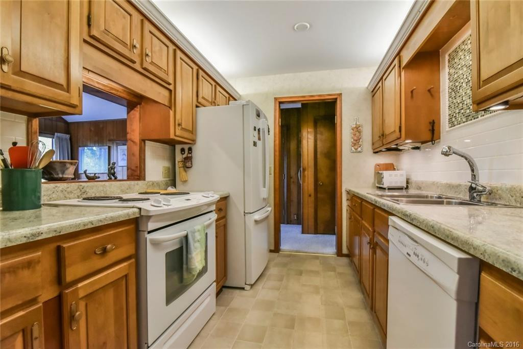 125 Valley Drive - Photo 14