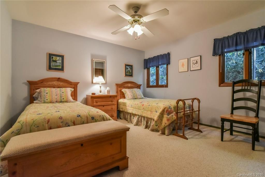 125 Valley Drive - Photo 15