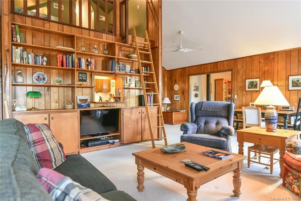 125 Valley Drive - Photo 10