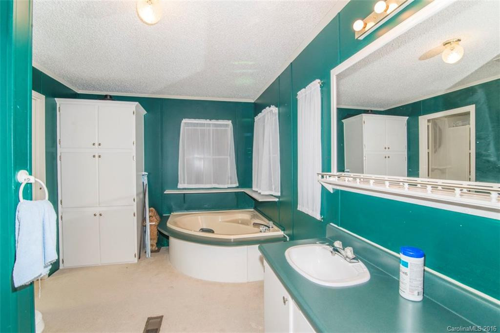 102 Adams Hill Road - Photo 13