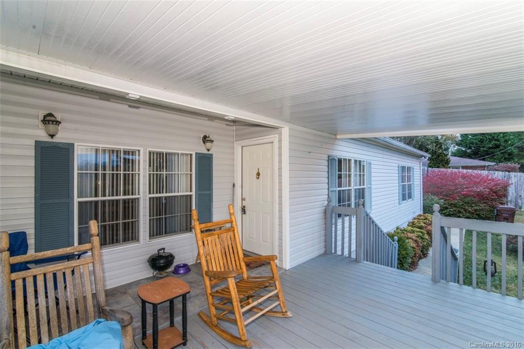 102 Adams Hill Road - Photo 3