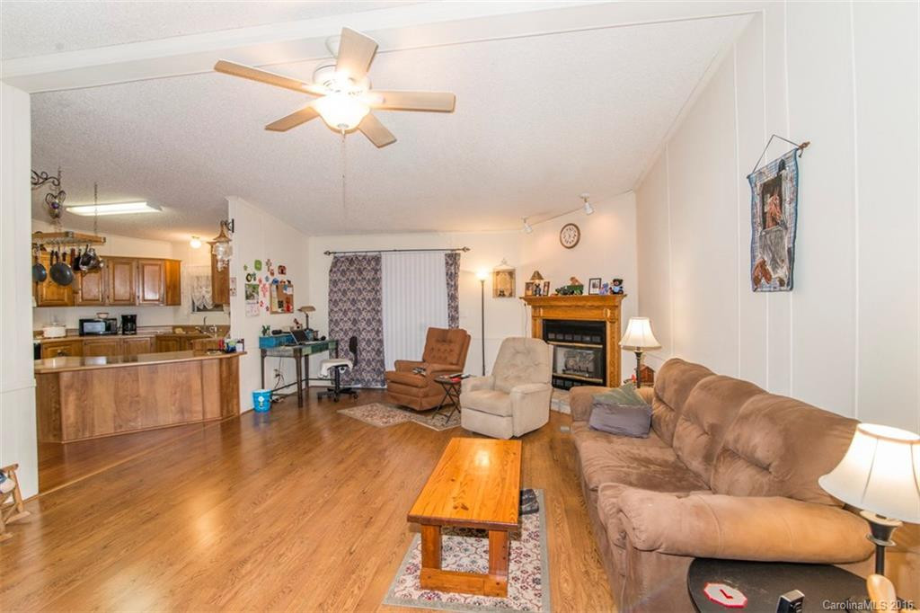102 Adams Hill Road - Photo 4
