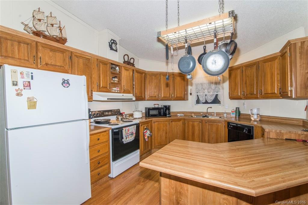 102 Adams Hill Road - Photo 6