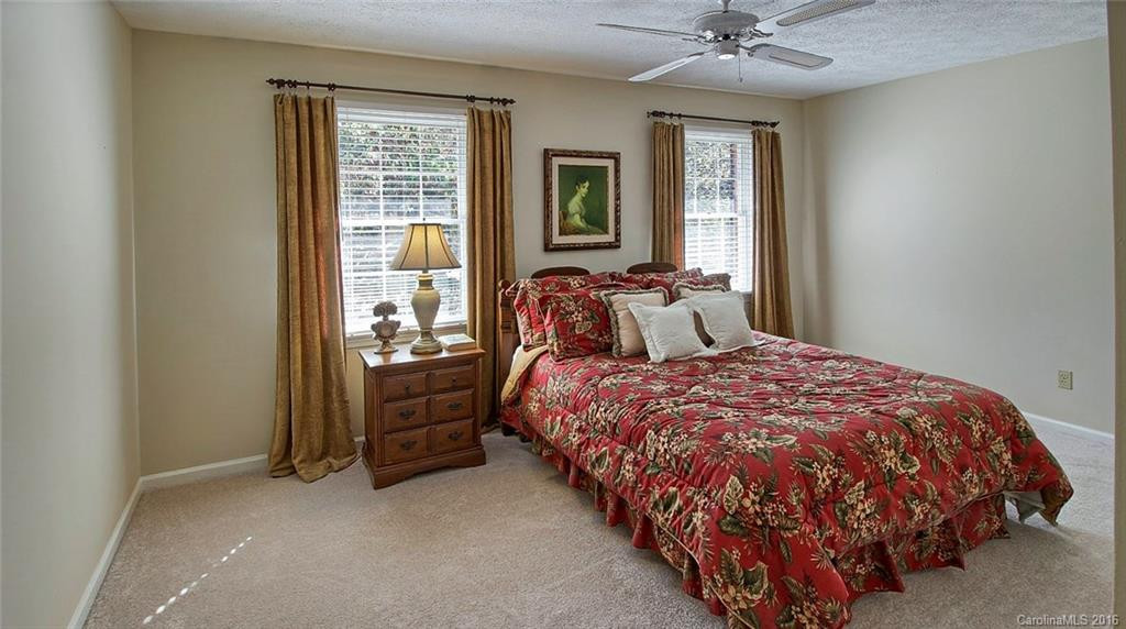 507 Fenwick Court - Photo 13