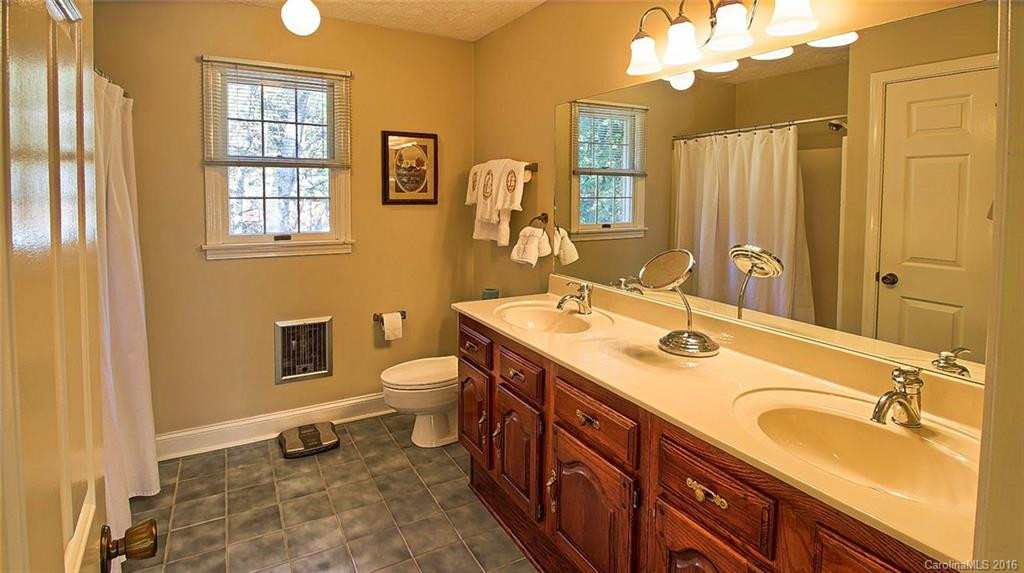 507 Fenwick Court - Photo 14