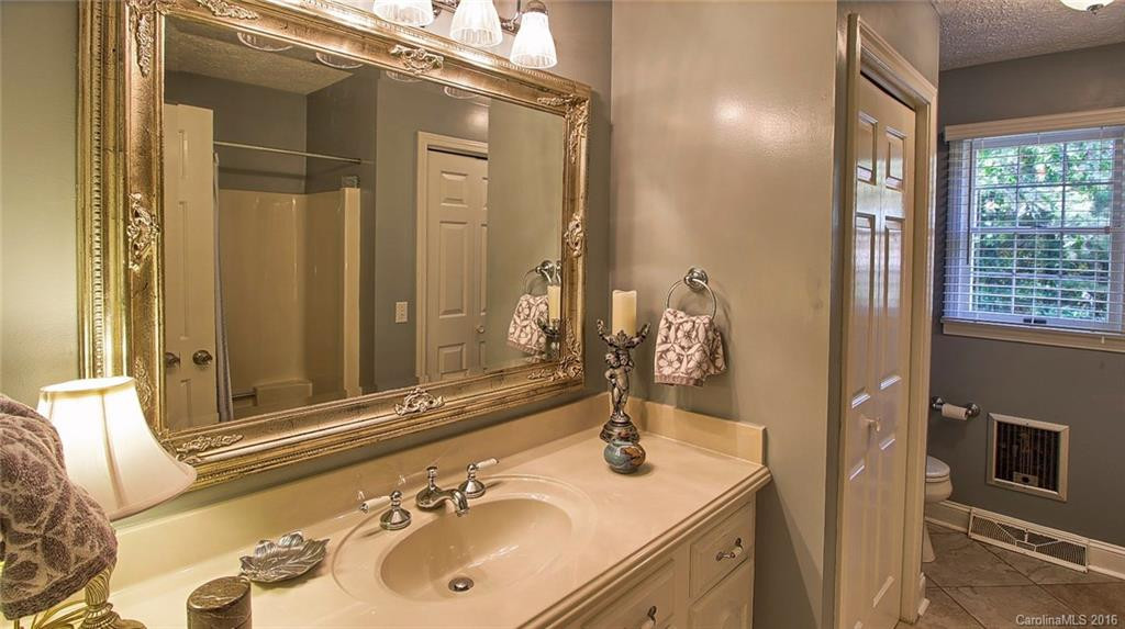 507 Fenwick Court - Photo 17