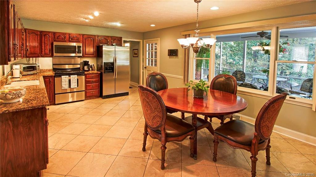 507 Fenwick Court - Photo 8