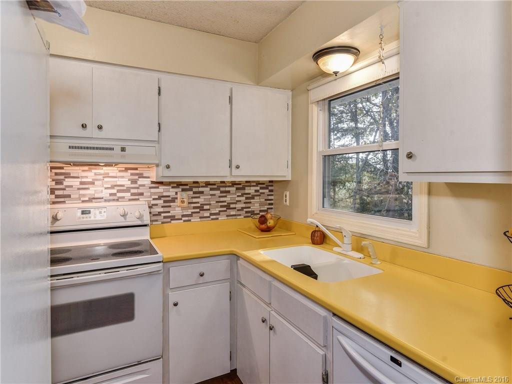 50 Fieldcrest Road - Photo 7