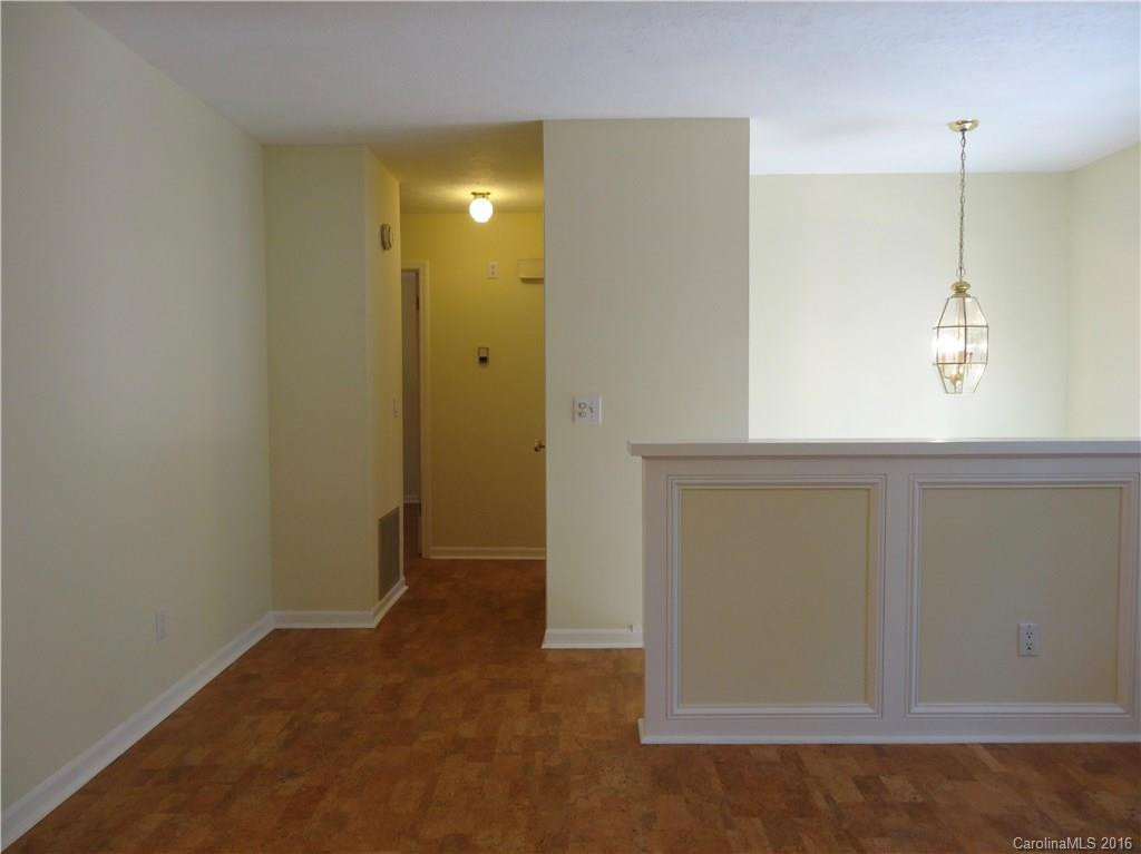 258 Timberlane Drive - Photo 4
