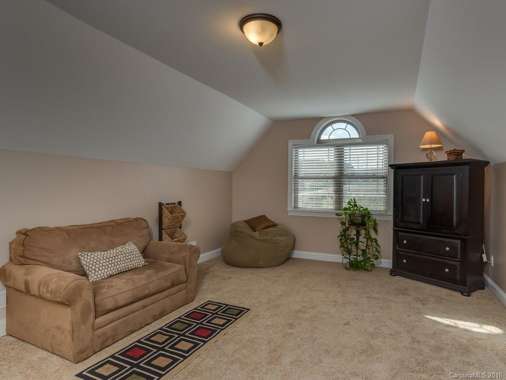 9 Driftstone Circle - Photo 18
