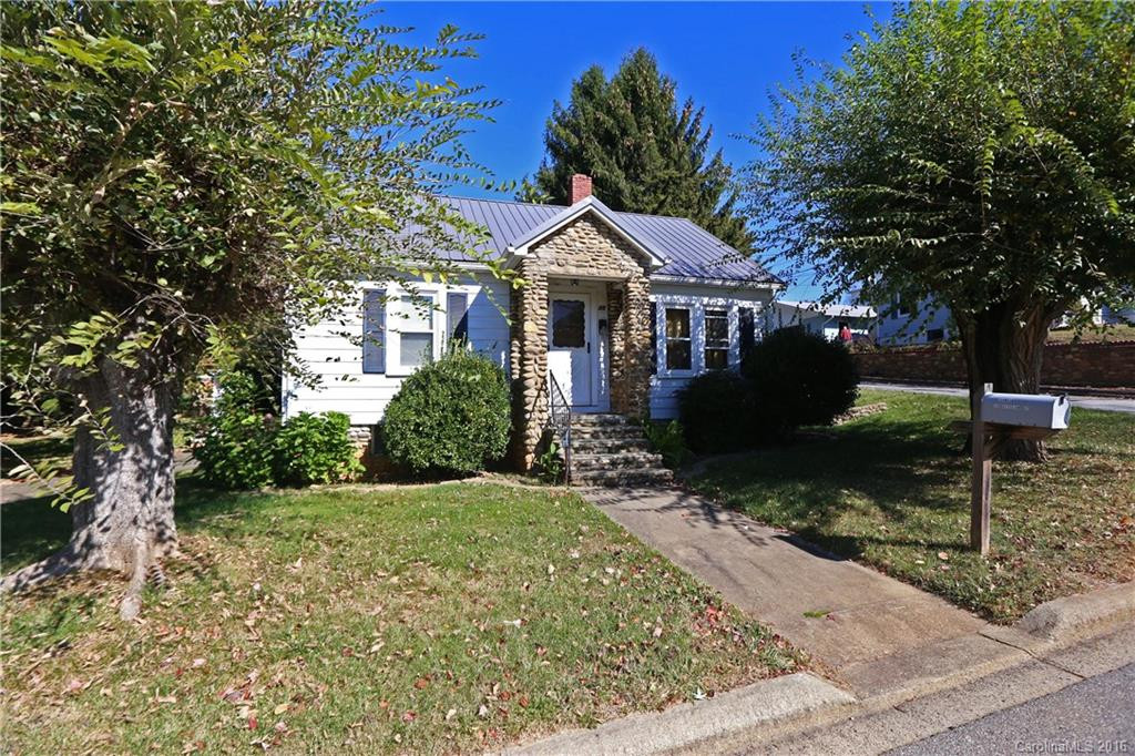 25 Holtzclaw Street