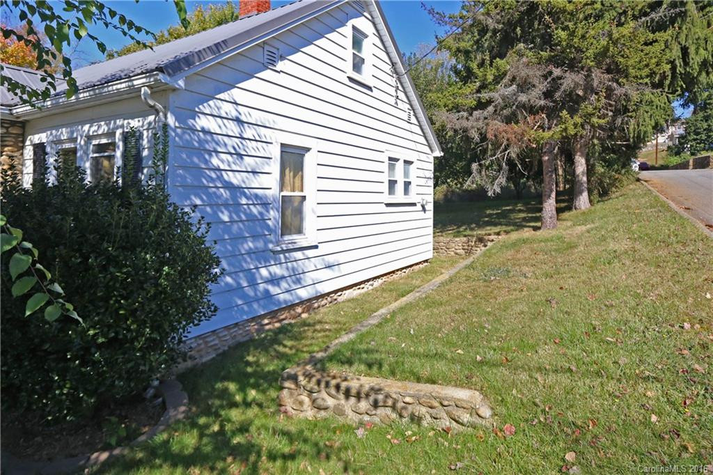 25 Holtzclaw Street - Photo 15
