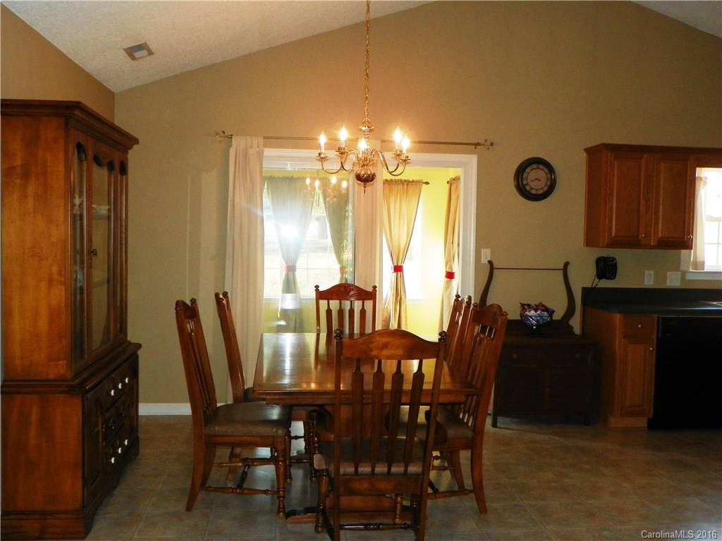 136 Reems Creek Road - Photo 3