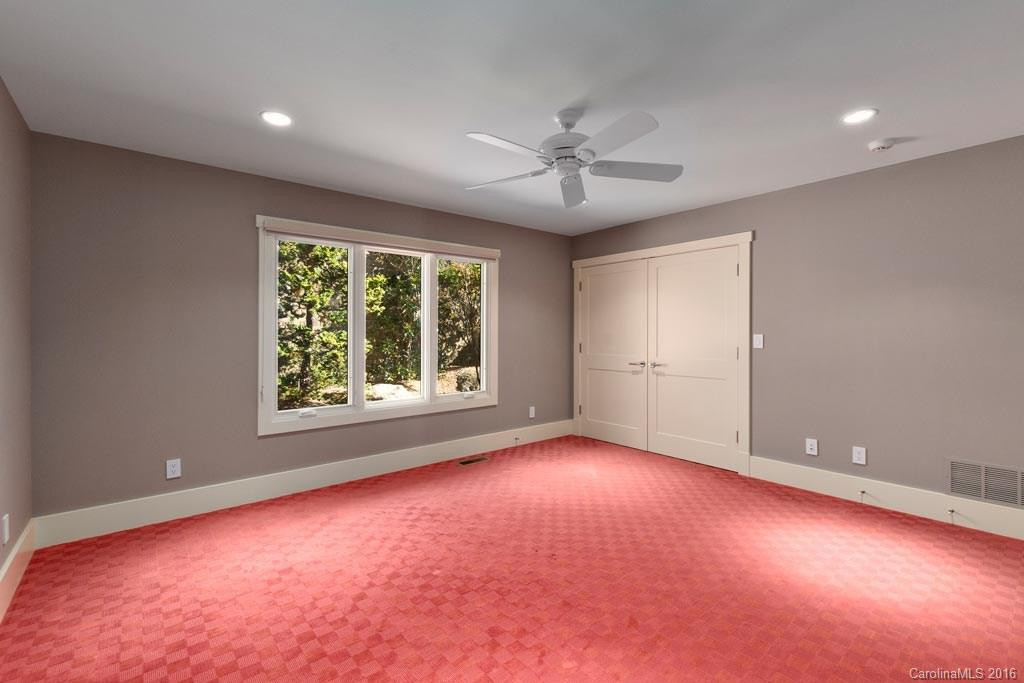 111 Robinhood Road - Photo 13