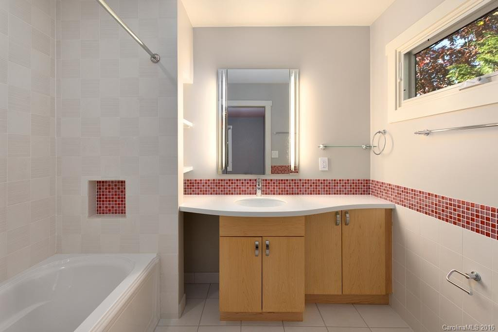 111 Robinhood Road - Photo 14