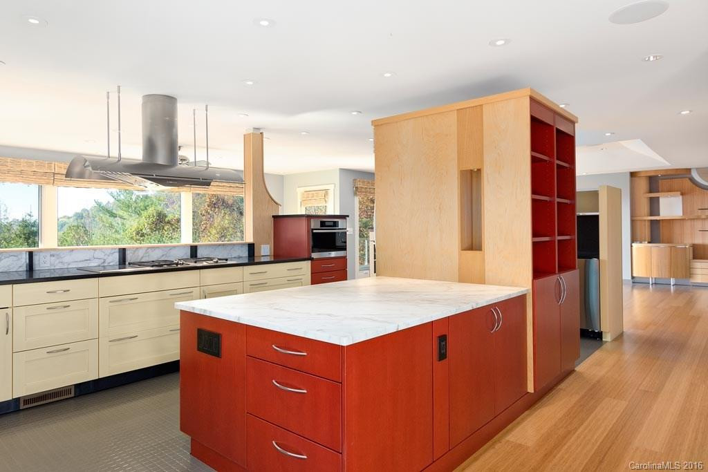 111 Robinhood Road - Photo 8