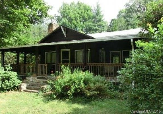7 Bachelder Lane